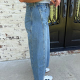 Tractr High Waist Barrel Jeans in Medium Indigo Wash
