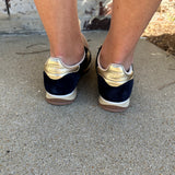 Back 70 Jogger Sneakers in Navy Gold