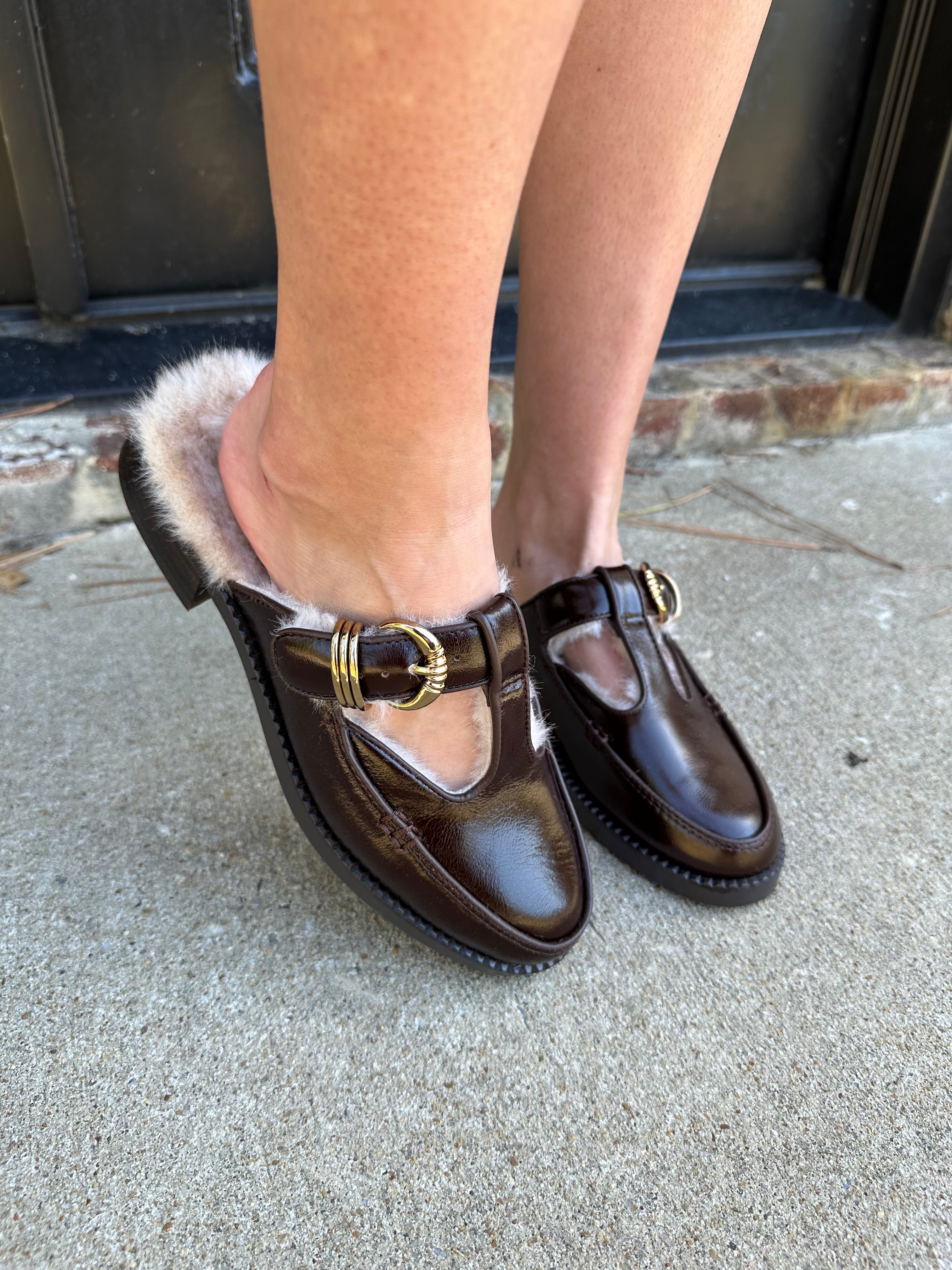 Harlah Plush Flats in Chocolate