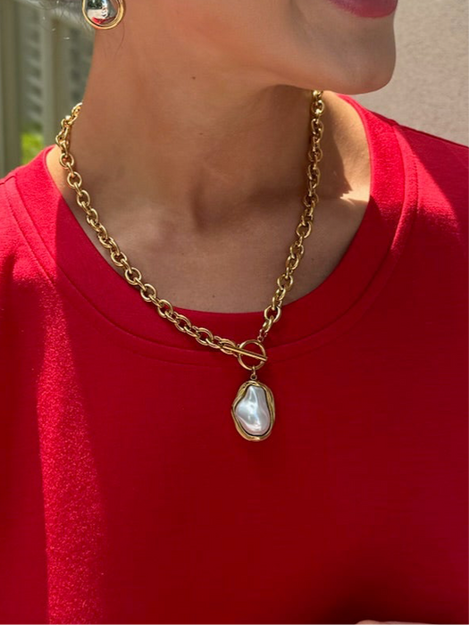 ChanSutt Pearl Drop Necklace