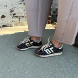 Back 70 Jogger Sneakers in Coffee Gold