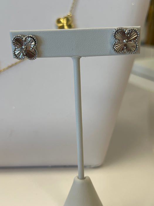 Solid Clover Pendant Stud Earring