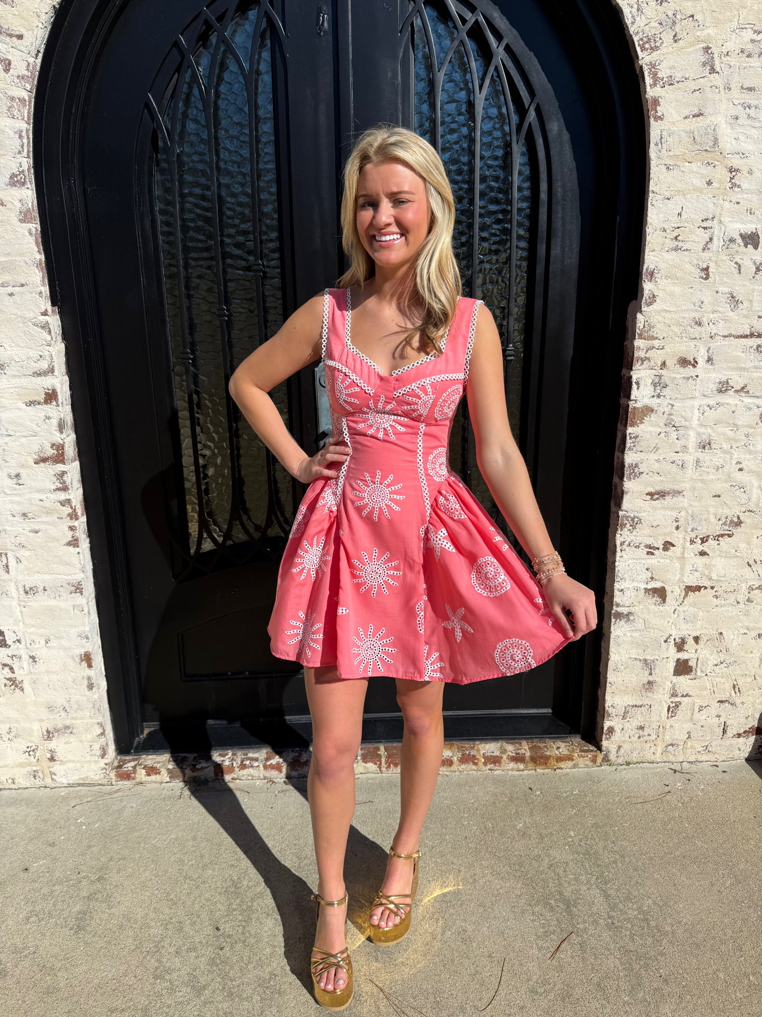 Shop the Look - Cute in Coral image