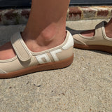 Back 70 Aya in Beige