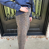 Barrel Crop Jean in Leopard Print