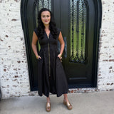 Gynn Zip Up Midi in Black