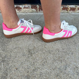 Back 70 Cloud Sneakers in Fluorescent Pink