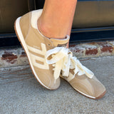 Back70 Asian Sneakers in Almond