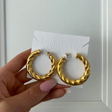 ChanSutt Reese Hoop Earrings in Gold